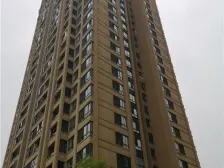 轻轨房+户型方正+标准2房+视野开阔