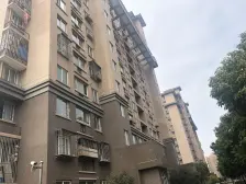 电梯房,大开间,品质小区,小区中心位置