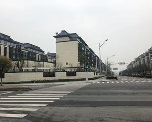 :楼层好视野宽阔采光充足配套设施齐全交通便利