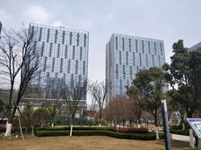 公寓上下两层200多平办公自用合适楼上3间楼下大通间