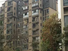 精装修一房带阳台、带家具家电出售、看房方便