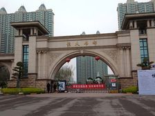 恒大名都,自住保养的好,精装修拎包入住,随时可看房