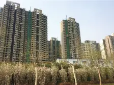 宜家旁,次新小区,人车分流,电梯双气2房。