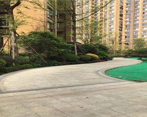 领地海纳时代3室2厅西西北