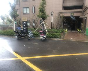 新里程中间楼层,精装修中庭位置