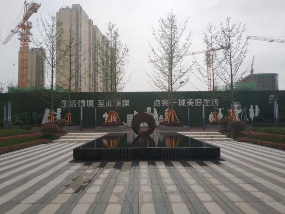 世茂璀璨天城实景图