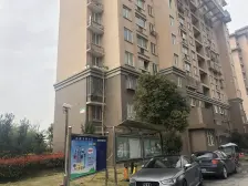 华苑新上一房,小区少有的房源,业主诚意出售看房方便