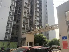 花溪 龙成小区一房36万