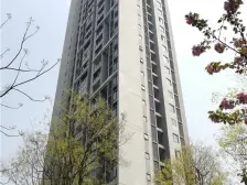 轻轨3号线翠云站,精装大四房现代风格南北通透新小区