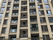 业主精装大平层带花园 诚心卖 看房方便视野好