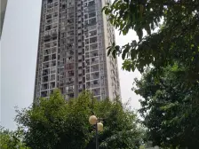 二郎龙湖天街楼上+清水一室+业主诚心出售+轻轨站旁