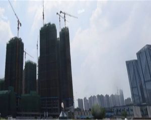 蓝光公园悦庭4室2厅东南