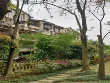 户型方正,采光不错,清水大跃层,朝中庭