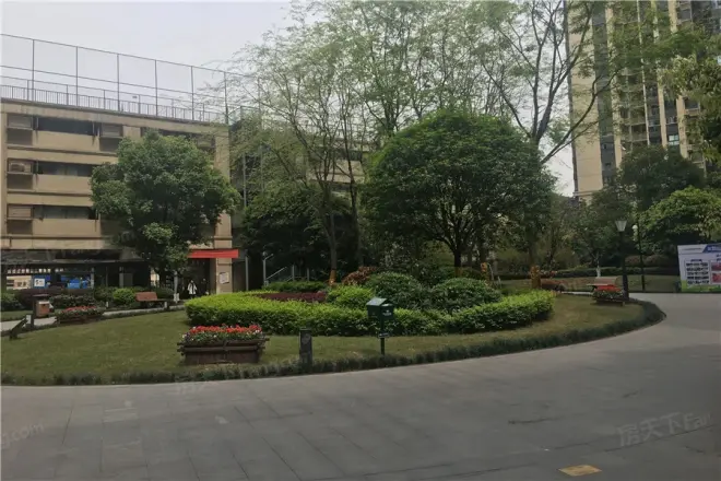 财信渝中城实景图