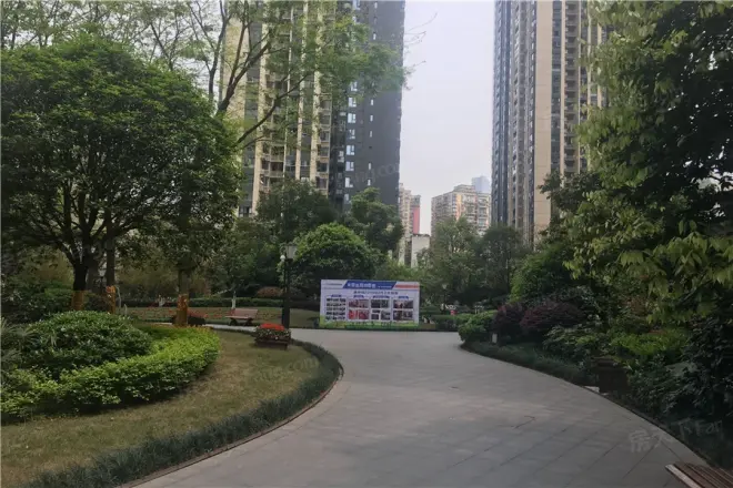 财信渝中城实景图