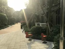 石桥铺商圈,现代轻奢风,精装修上叠,有电梯,