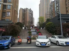 光环旁,精装一房 业主自住装修