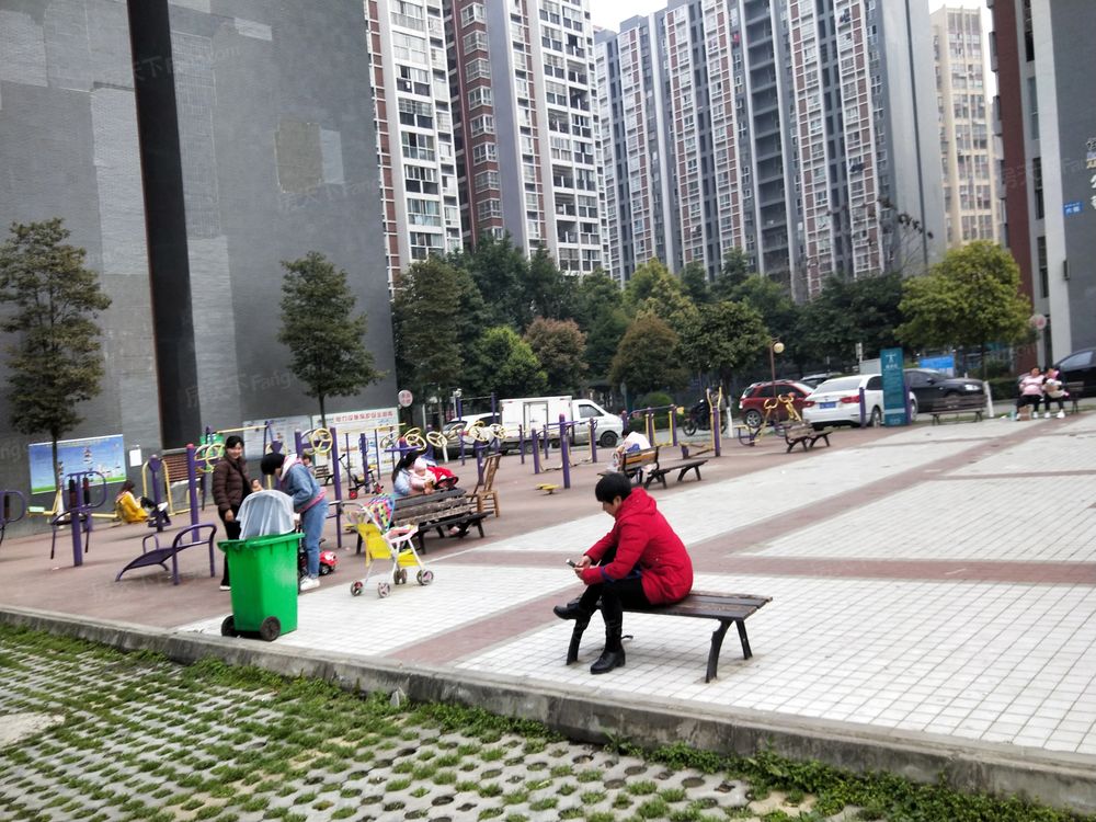 小区相关图
