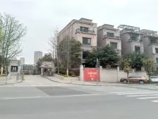 照母山光环旁精装99新顶跃+通车库+主卧带私家花园