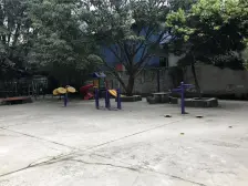 杨家坪 志龙倚林佳园三房