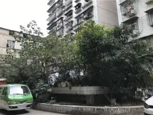 车站旁边大两房户型方正 出脚方便楼下菜市