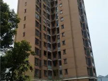 照母山 中振湖霞郡一房58万