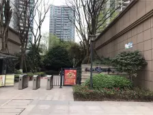 华岩新城 和泓四季C区二房60万