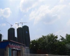 蓝光公园悦庭 4室2厅 南