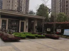 照母山 香港置地约克郡翠微堤五房1580万