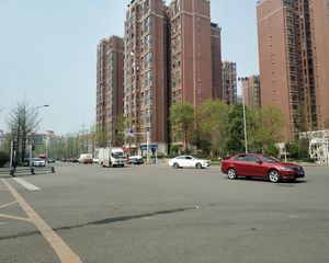 置信丽都花园B区4室1厅东南