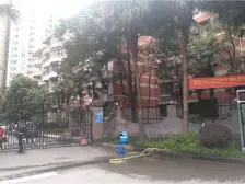 加州新牌坊 龙湖南苑四房315万