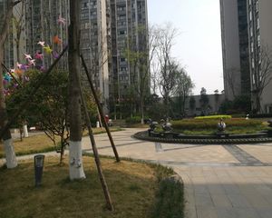 蓝润锦江春天1室1厅南