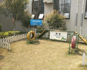 蓝润锦江春天3室1厅西南