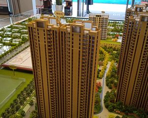 梅溪湖地铁口四房纯板楼一梯一户好楼层户型方正