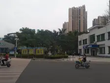 锦龙湾畔 南北对流户型 134平方四房 看花园随时可看