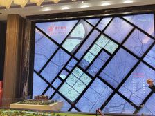 边户大院 位置好 精装修 价格可议