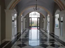 临湖小区,中低好楼层,前面无遮挡,小三室