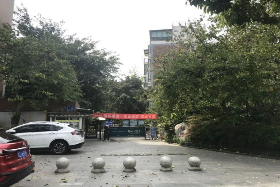 小区相关图