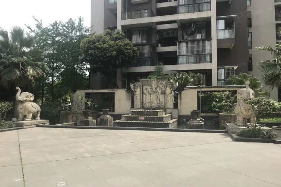 小区相关图