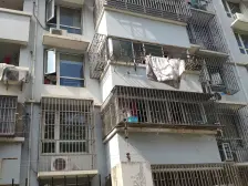 顶楼复式丨四代人住都可以丨业主诚心出售丨拎包入住