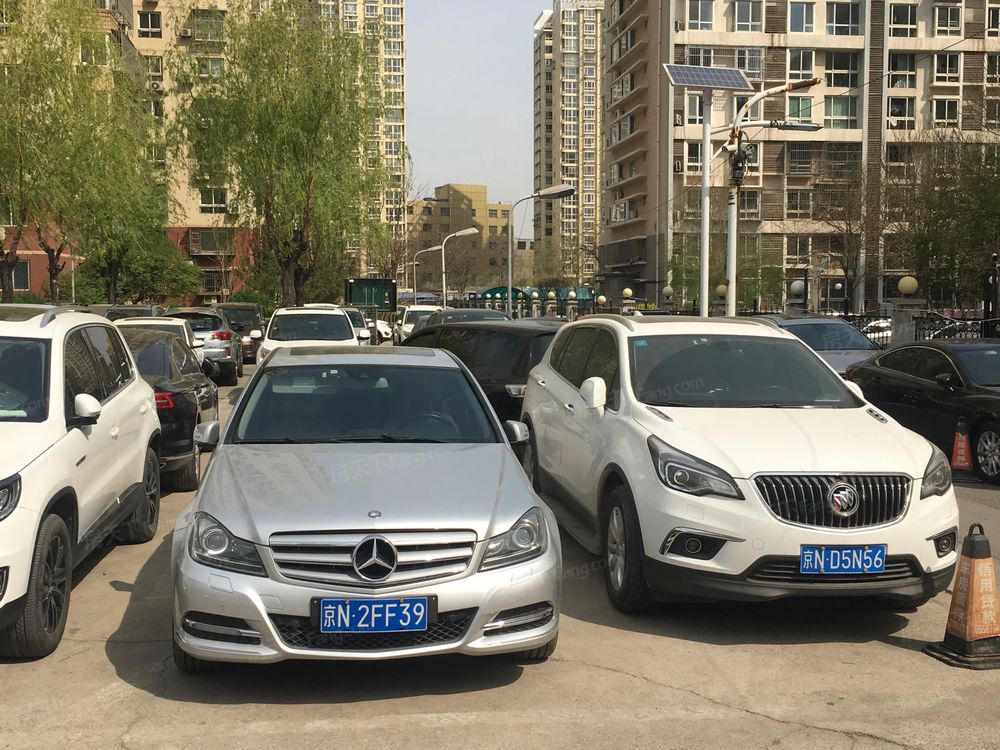 小区相关图