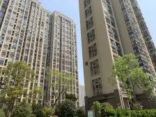 尹山湖 地铁口 精装修 4.5米