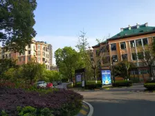 丰和新城北苑 南北通透,采光好 装修好,环镜优美 近地铁 视野好,诚心出售