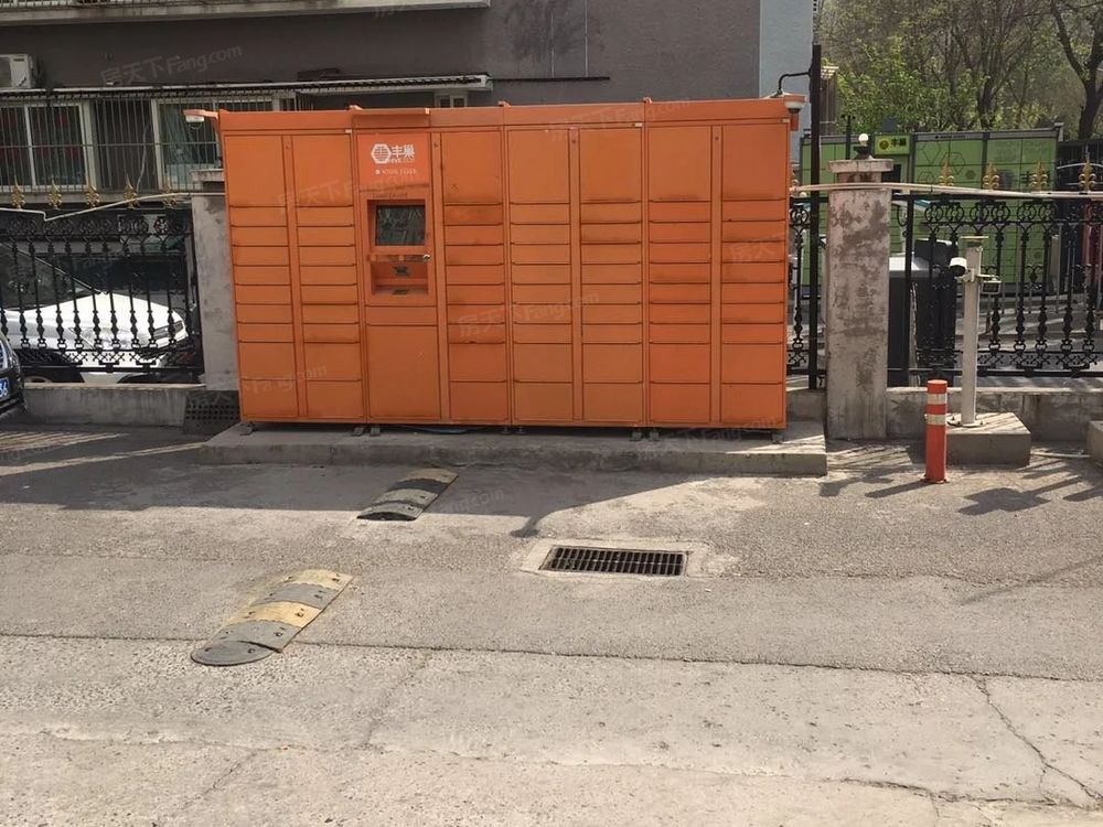 小区相关图