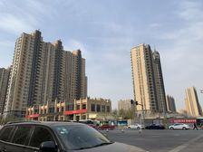 华贸铂金墅4室2厅南北