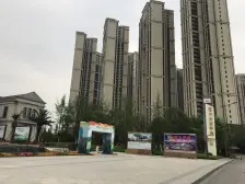 河畔新世界 4室2厅 东南