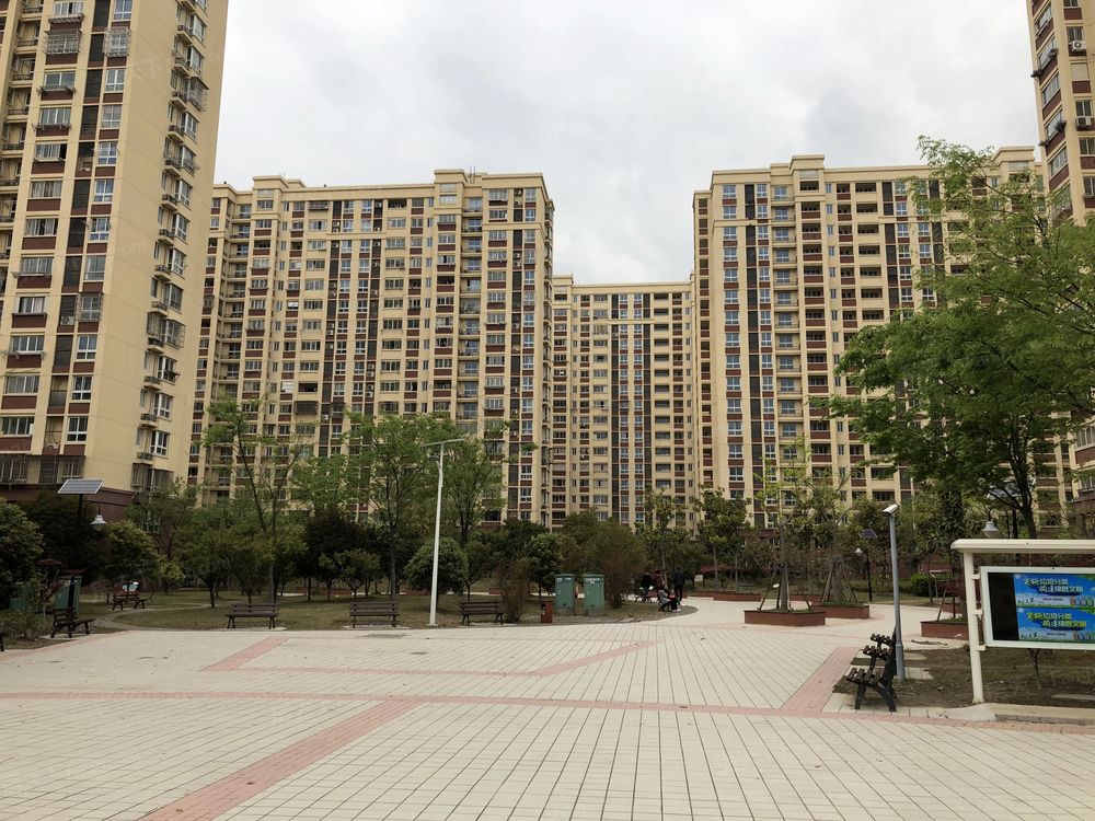 小区相关图