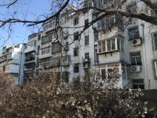 乐山里,精装修小两室,南向,拎包入住,单独下水