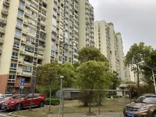 14号线金粤路地铁口400左右 出门就是公园