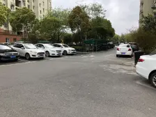 14号线金粤路地铁口400左右 出门就是公园